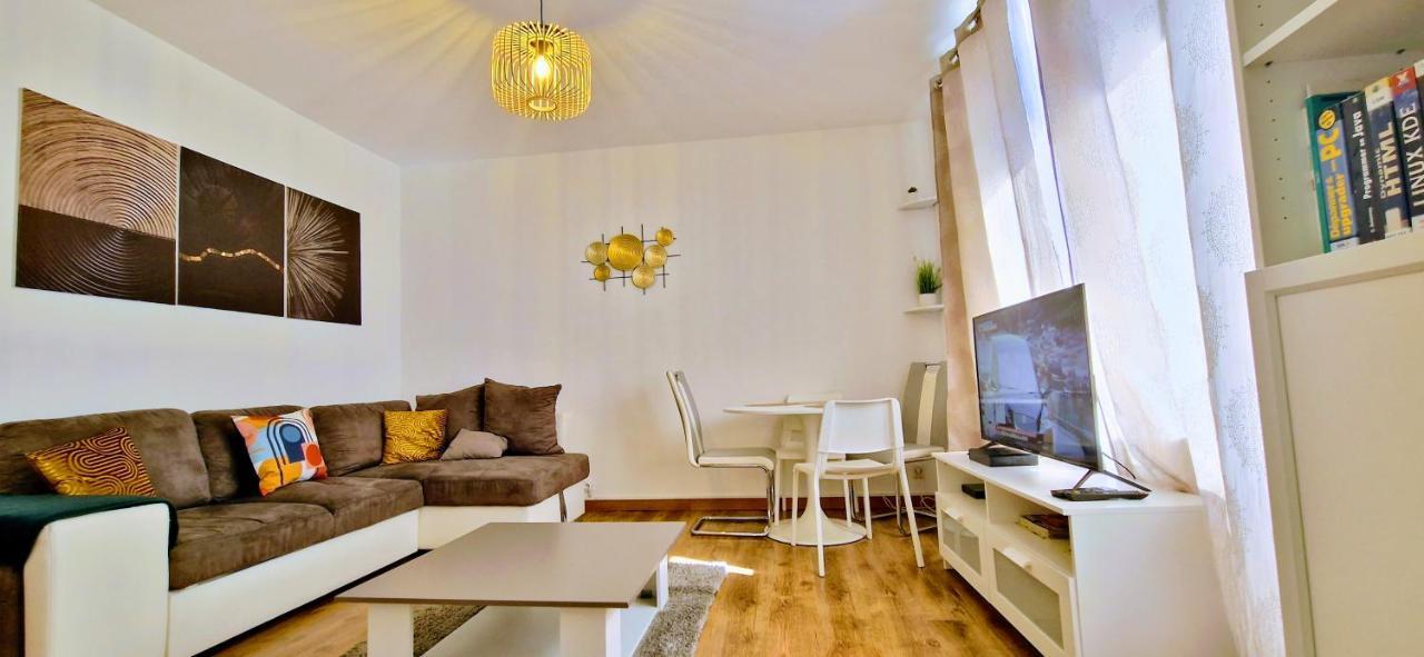 Superbe Appartement Proche De Toutes Commodites. 克莱蒙费朗 外观 照片